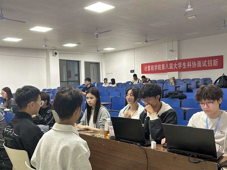 交流部面试照片